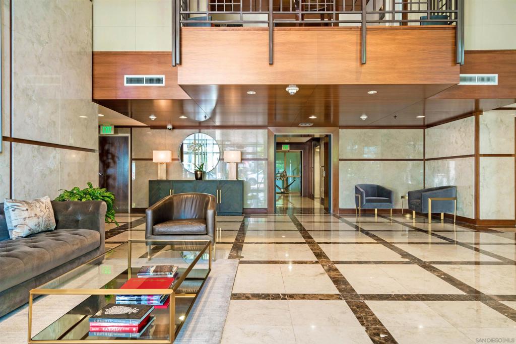 Downtown - Residential Lease