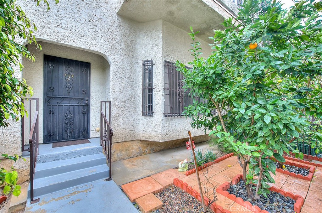 319 N Lincoln