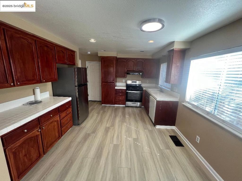 ANTIOCH - Residential Lease