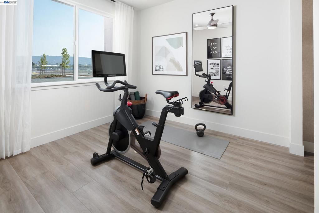 Photo of 2358 Stanford Street St, Alameda, CA 94501 (MLS # 41132012)