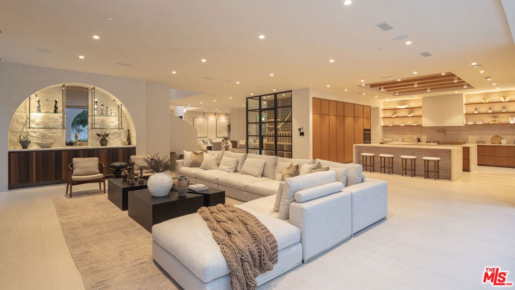 966 Stone Canyon Road