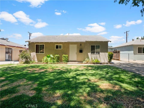 Photo of 2404 Roxbury Dr DR, San Bernardino, CA 92404 (MLS # SB26168273)