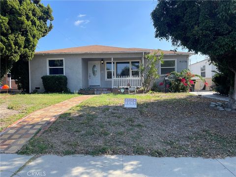 Photo of 12736 Downey Ave #b, Downey, CA 90242 (MLS # DW25252029)