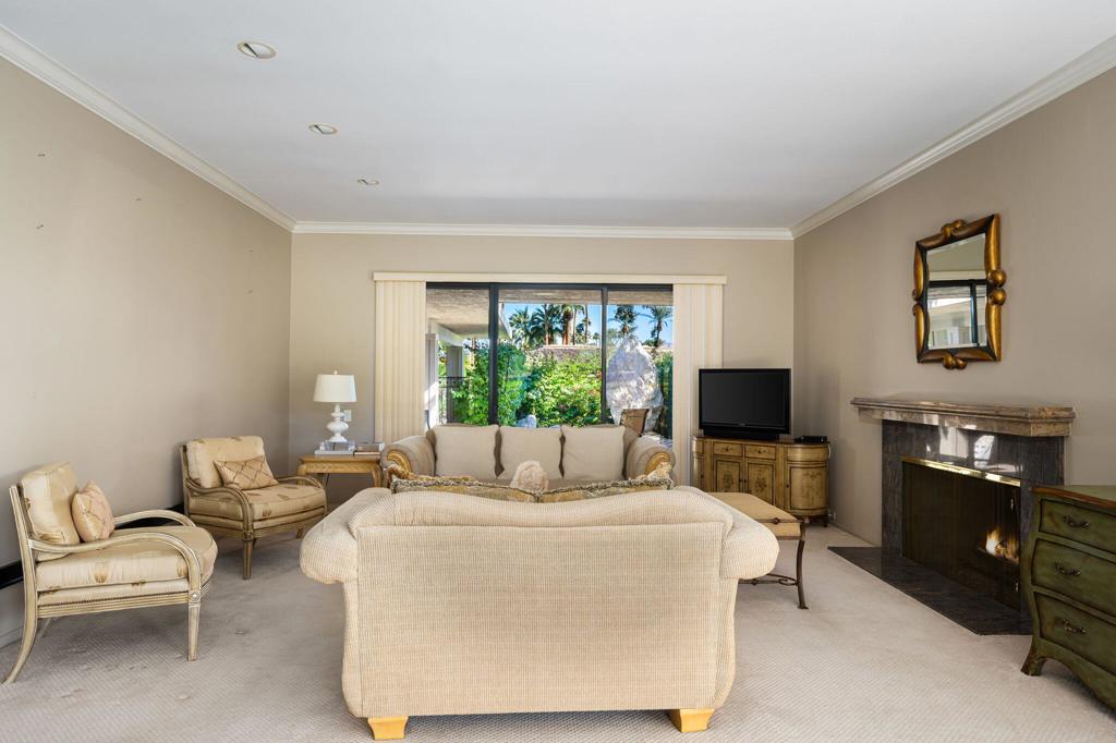 The Springs C.C. - Residential