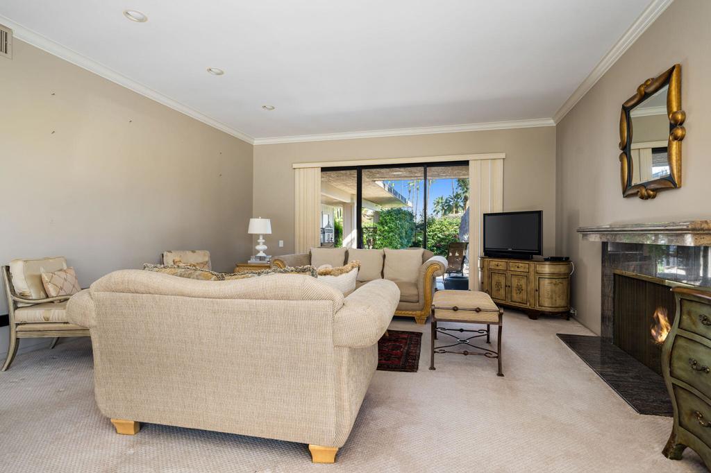 The Springs C.C. - Residential