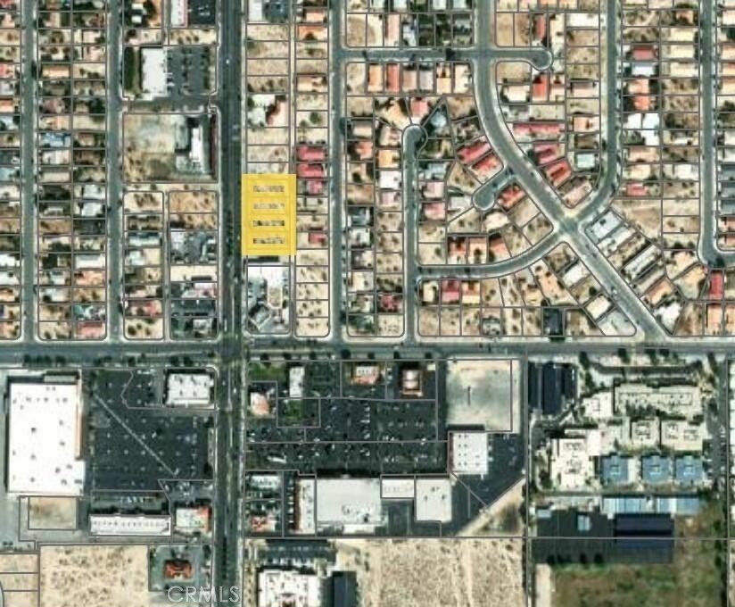 Fantastic opportunity to acquire four contiguous commercial lots totaling 36,592 square feet on Palm Drive in the heart of Desert Hot Springs. Surrounded by nearby businesses. Walk these properties to appreciate the true potential!