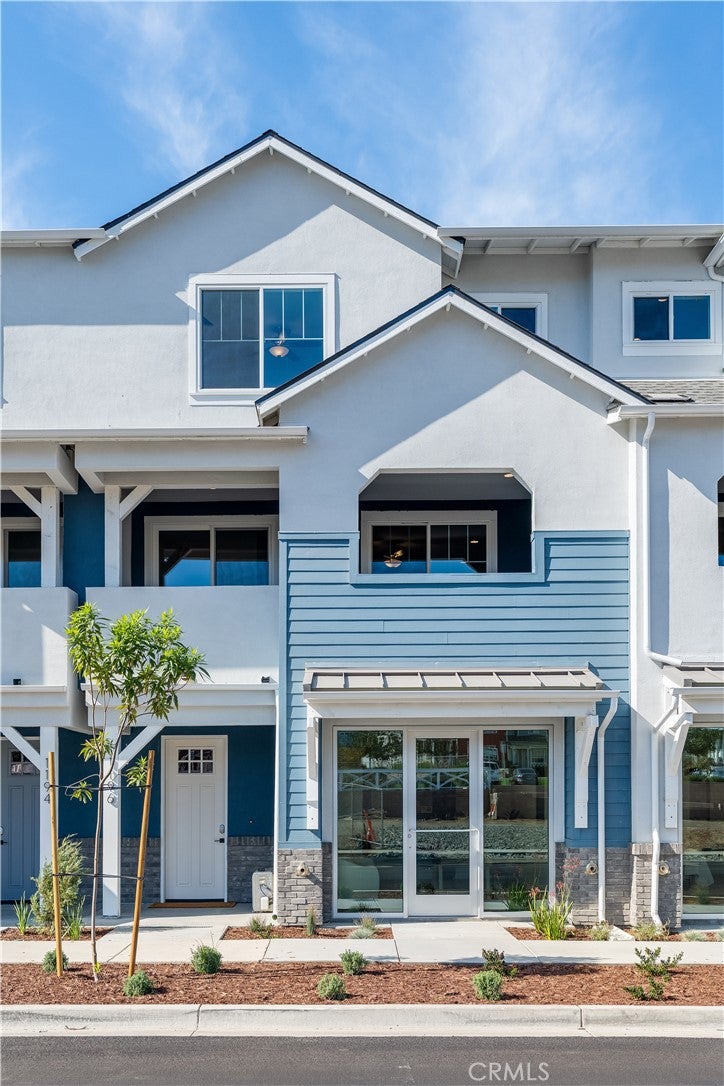 1196 Tiburon Way