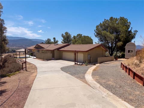 Photo of 35095 Via Cerro VIS, Temecula, CA 92592 (MLS # IV26179985)