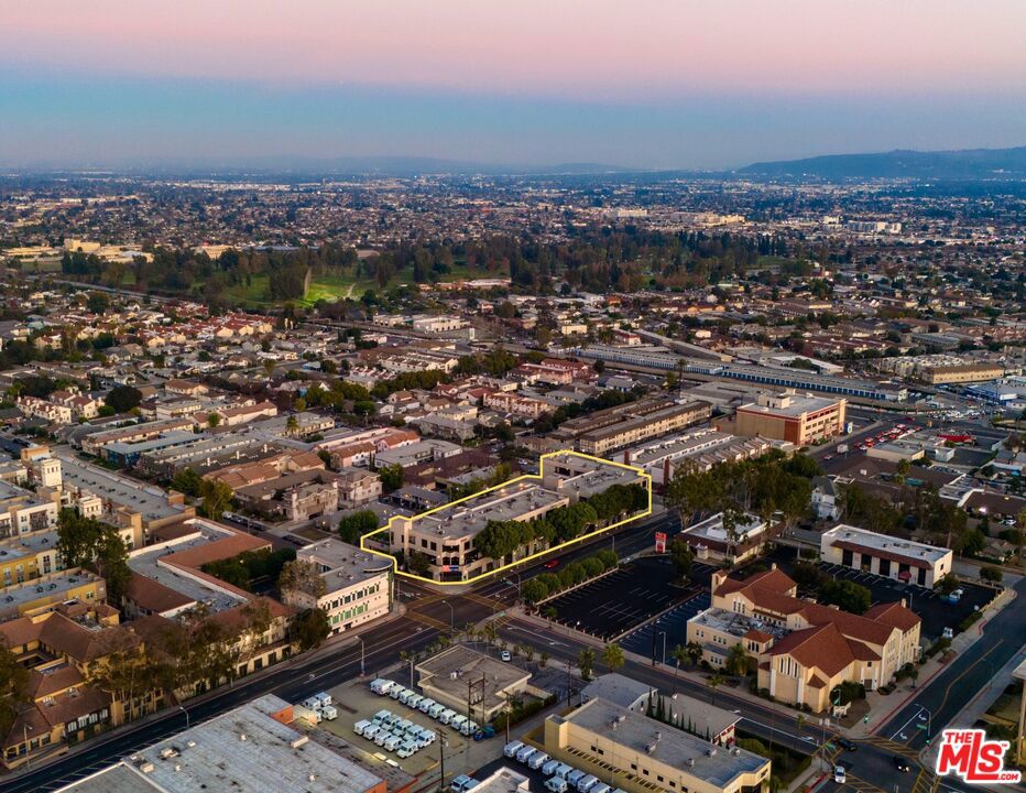 Properties 2 330 S Garfield Avenue 208-228