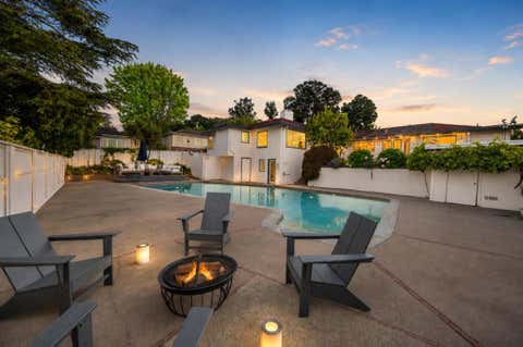 Photo of 2550 Hayward Drive, Burlingame, CA 94010 (MLS # ML82051543)