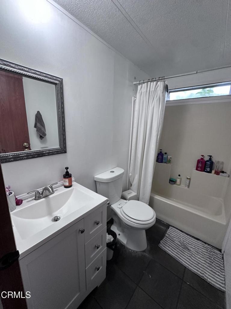 4400 Carpinteria Avenue 1