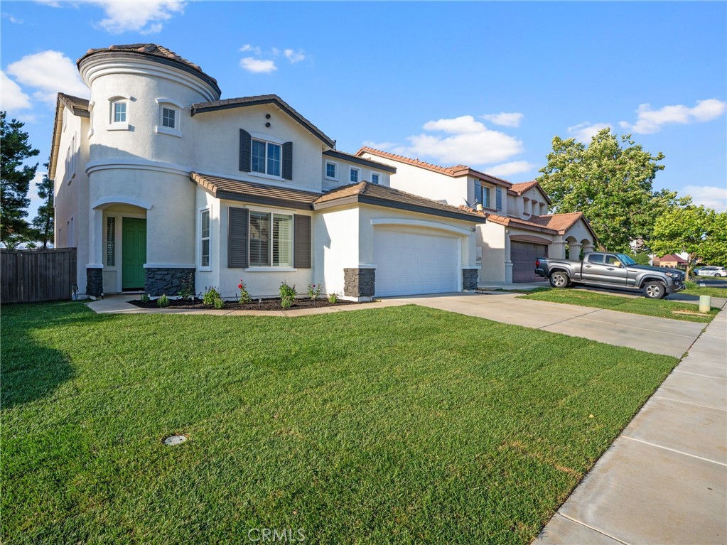 1428 Redwood St.