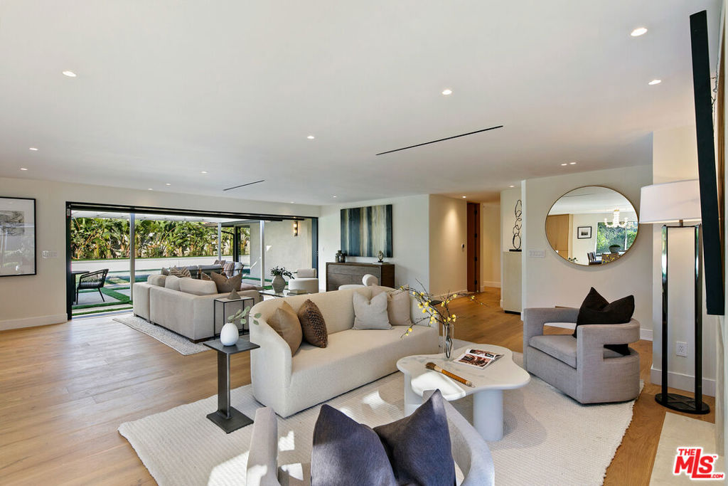 3804 Eddingham Avenue