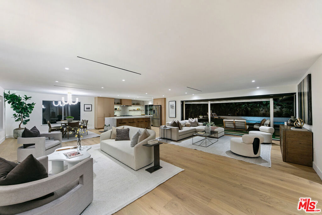 3804 Eddingham Avenue