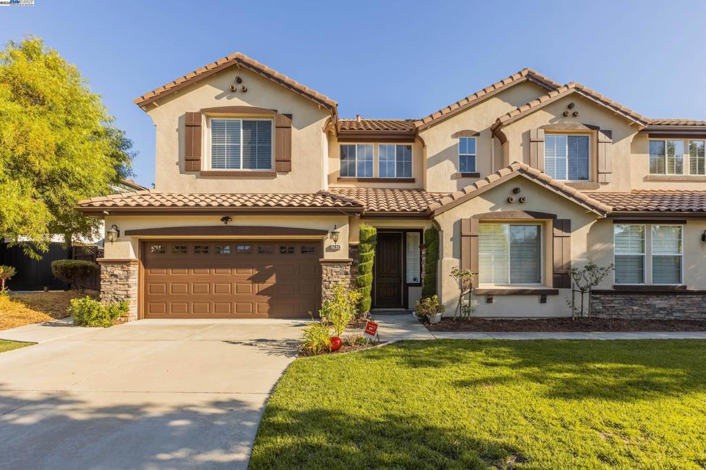 2626 Carmella Ct