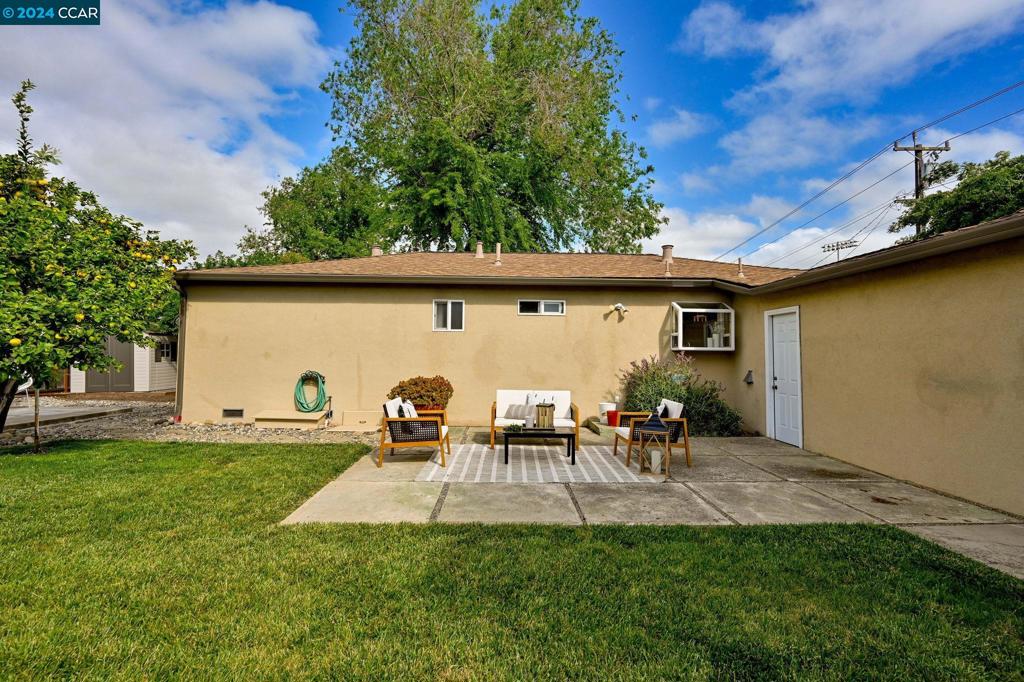 CLAYTON VALLEY - Residential