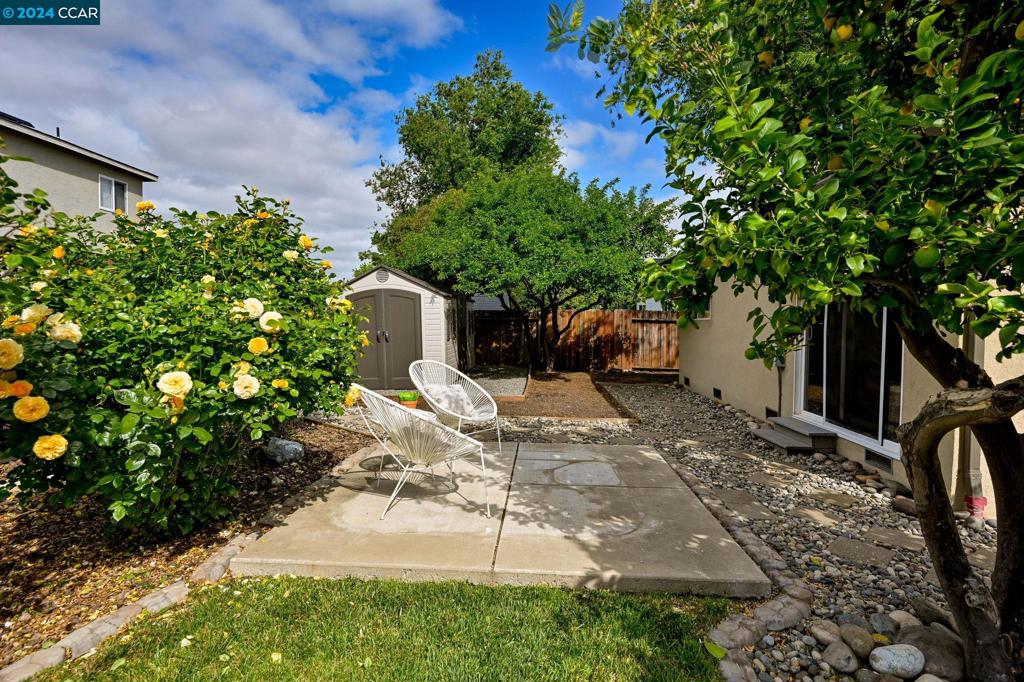 CLAYTON VALLEY - Residential