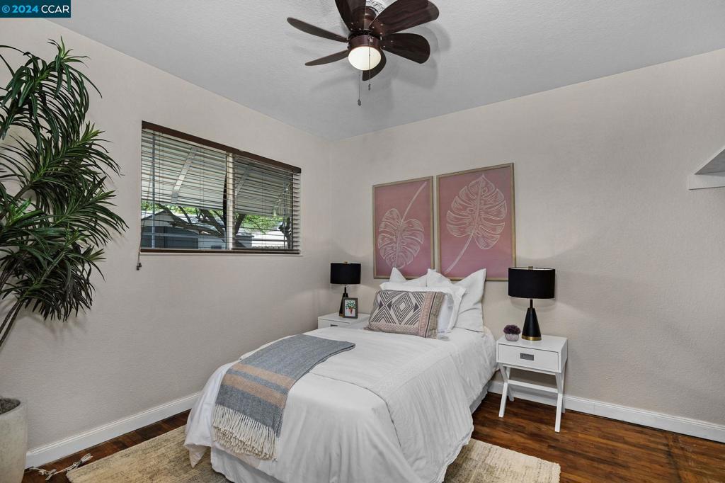 CLAYTON VALLEY - Residential