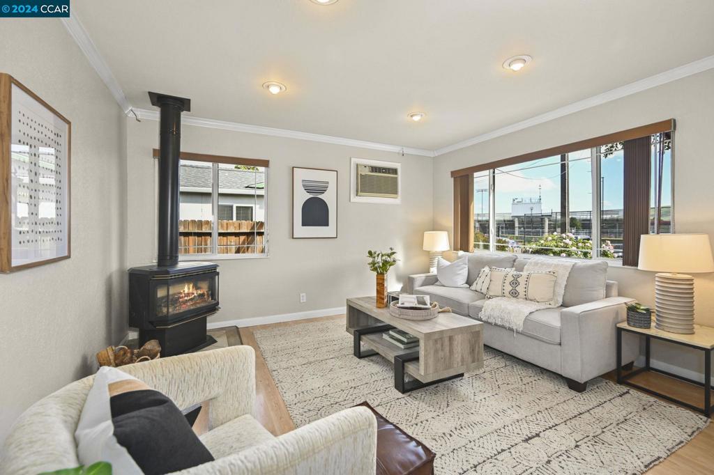 CLAYTON VALLEY - Residential