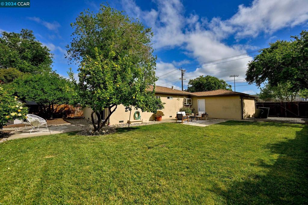 CLAYTON VALLEY - Residential