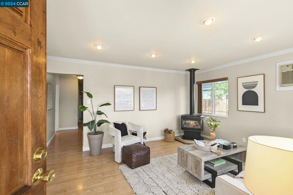 CLAYTON VALLEY - Residential