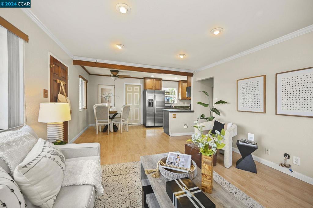 CLAYTON VALLEY - Residential