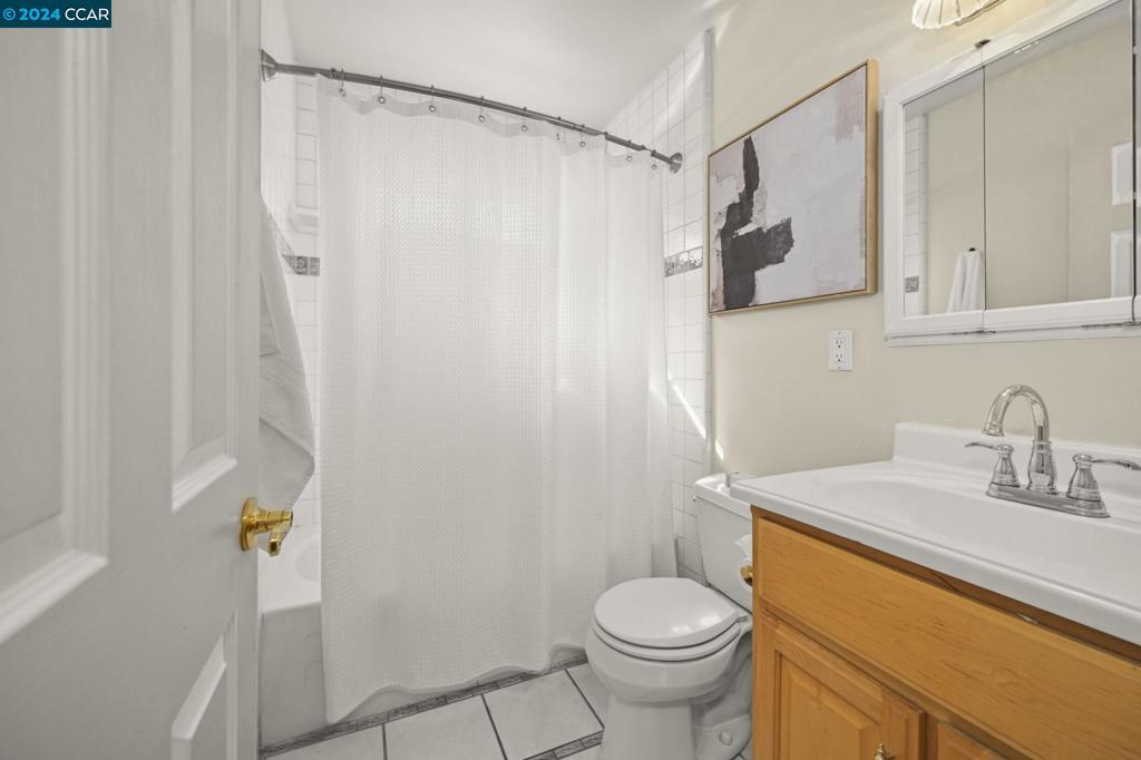 CLAYTON VALLEY - Residential