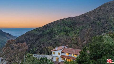Photo of 2382 Live Oak Meadows Road, Malibu, CA 90265 (MLS # 26633723)