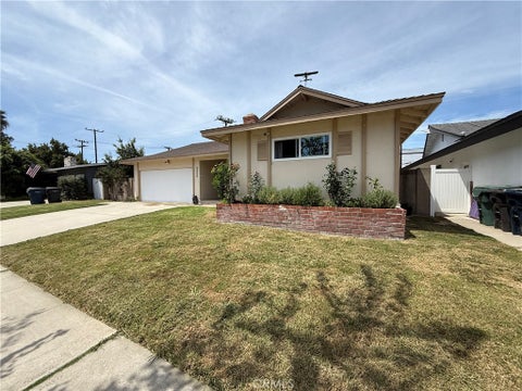 Photo of 16451 Rhone LN, Huntington Beach, CA 92647 (MLS # OC26184004)