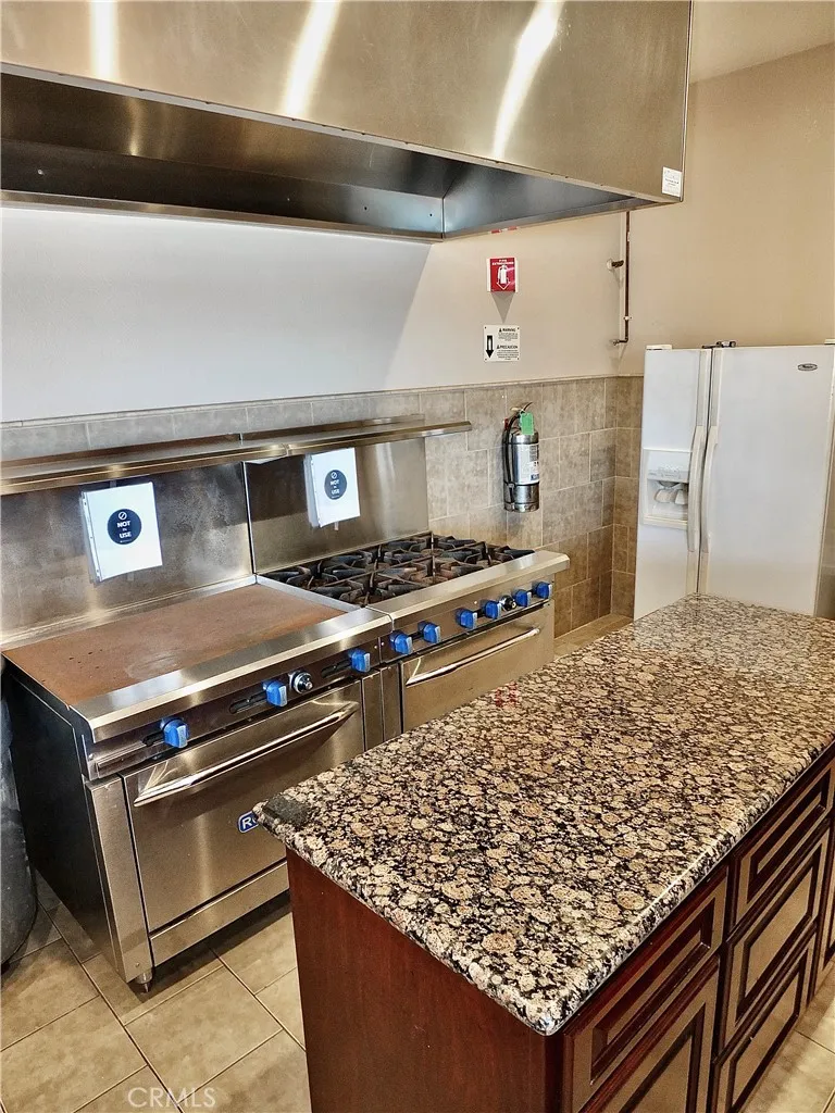 Harbor City, California 90710, United States, 2 Bedrooms Bedrooms, ,2 BathroomsBathrooms,Residential,Active,179657