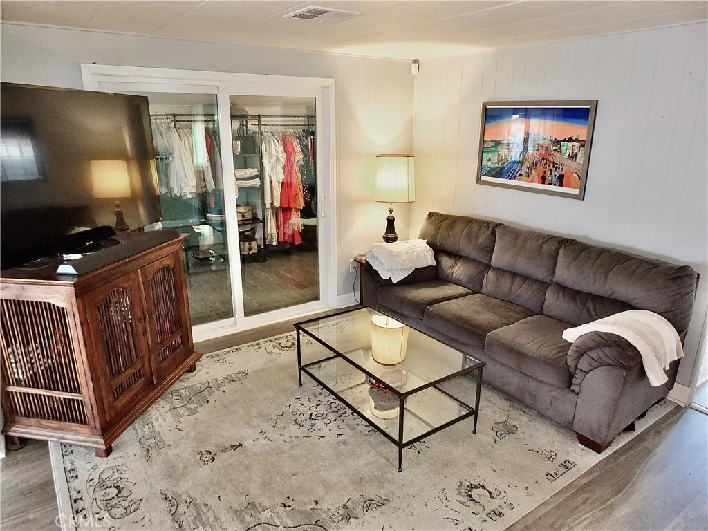 Harbor City, California 90710, United States, 2 Bedrooms Bedrooms, ,2 BathroomsBathrooms,Residential,Active,179657