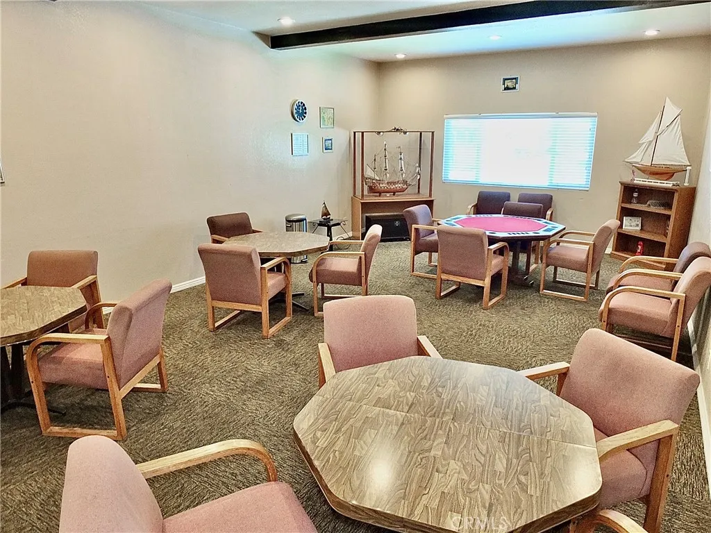 Harbor City, California 90710, United States, 2 Bedrooms Bedrooms, ,2 BathroomsBathrooms,Residential,Active,179657