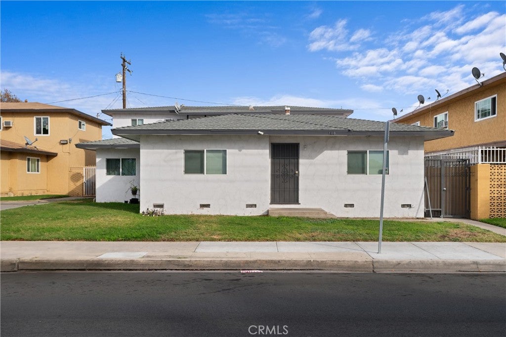 1110 N East