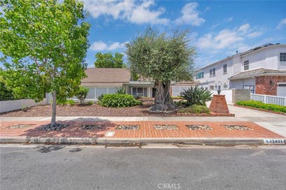 12431 Christy Lane Rossmoor CA 90720