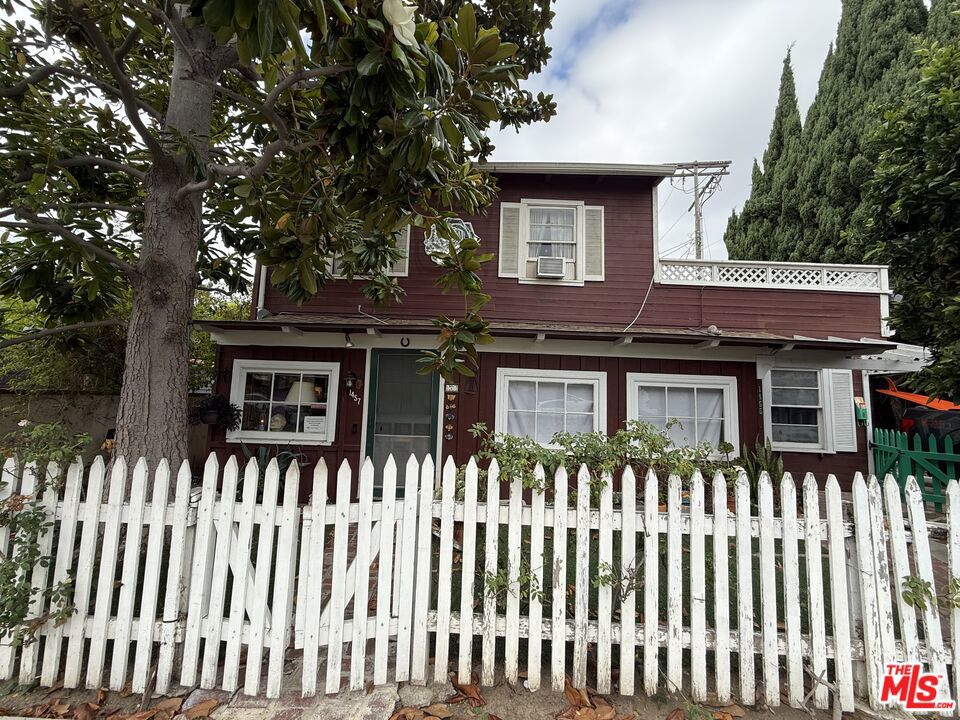 1455 Barry Avenue