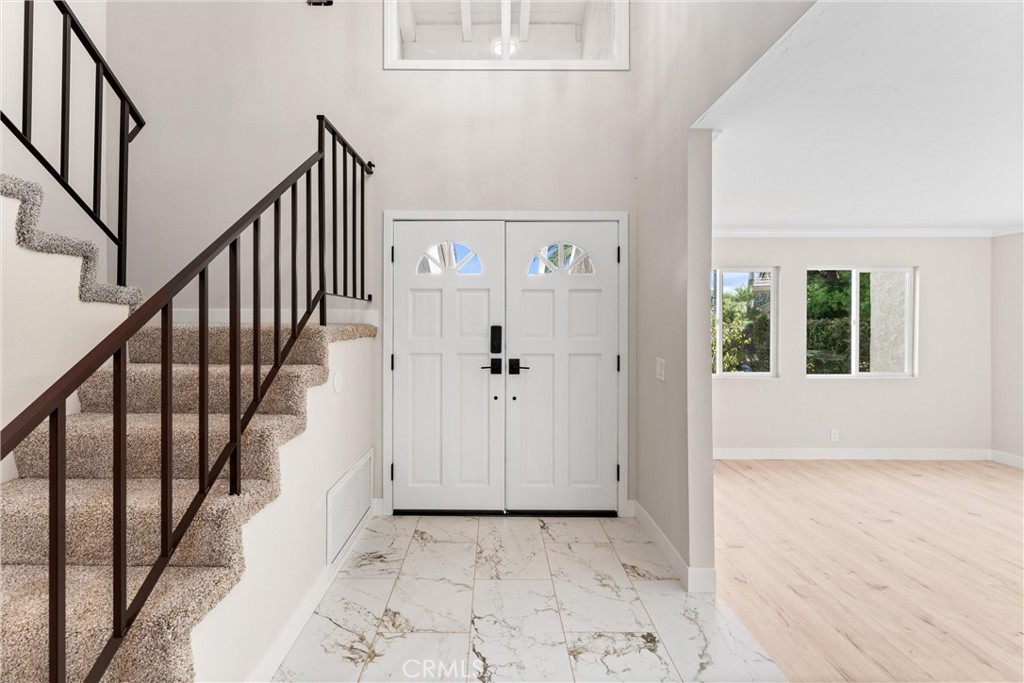 5128 E Cerritos Drive