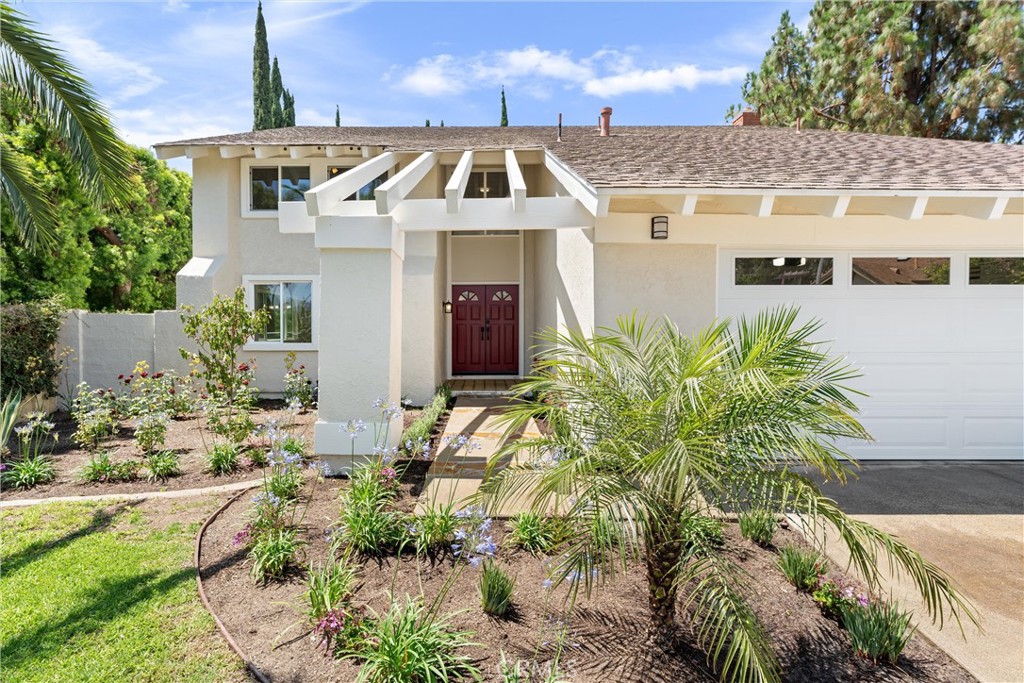5128 E Cerritos Drive