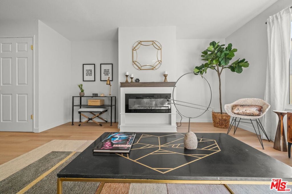 8515 Saturn Street 103