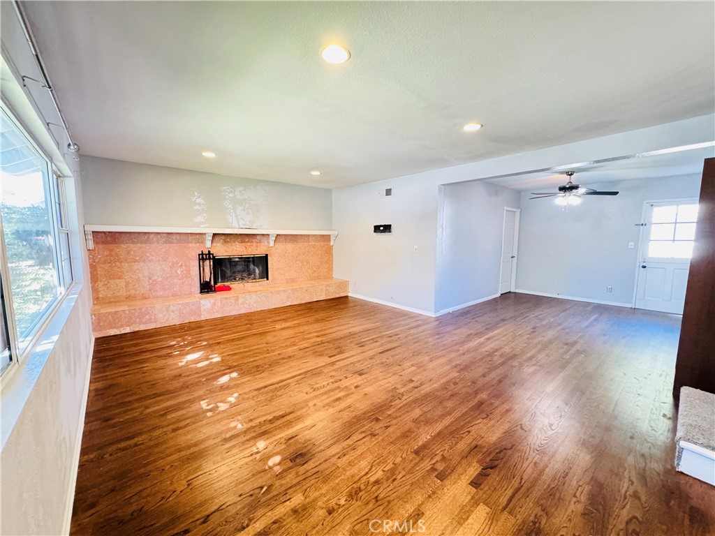Properties 4 10030 Ruffner Avenue