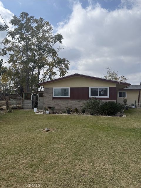 Photo of 99 O, Bakersfield, CA 93304 (MLS # PW25253665)