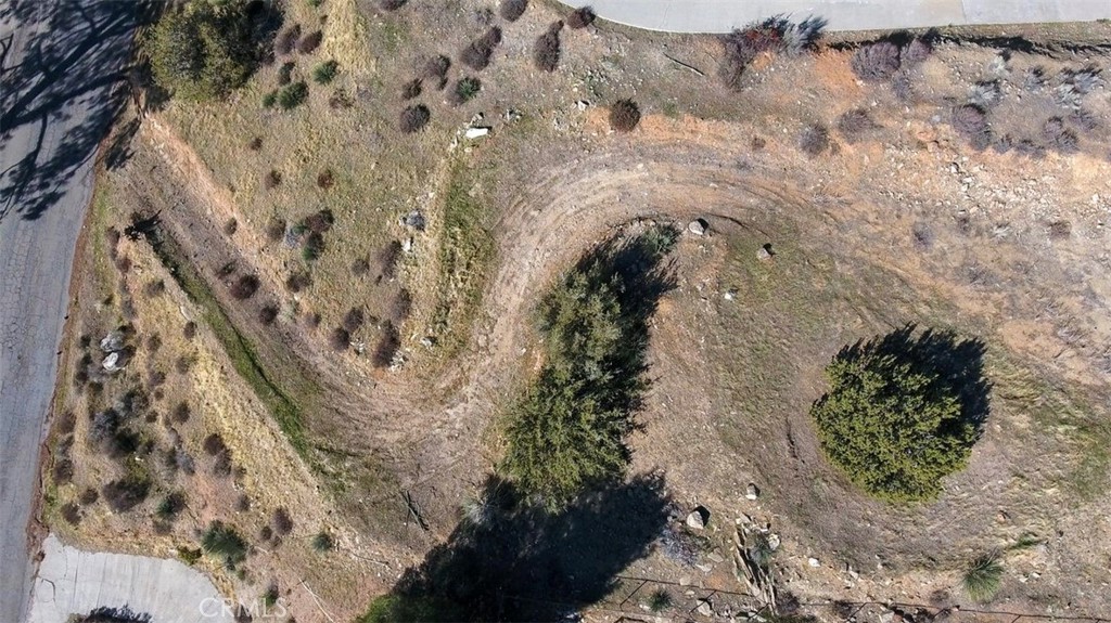 Upsloping lot with views of Lake, Mountains and Community