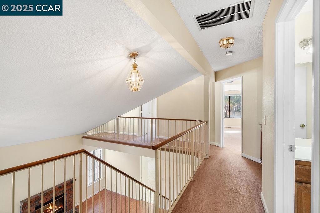 ALMOND RIDGE - Residential