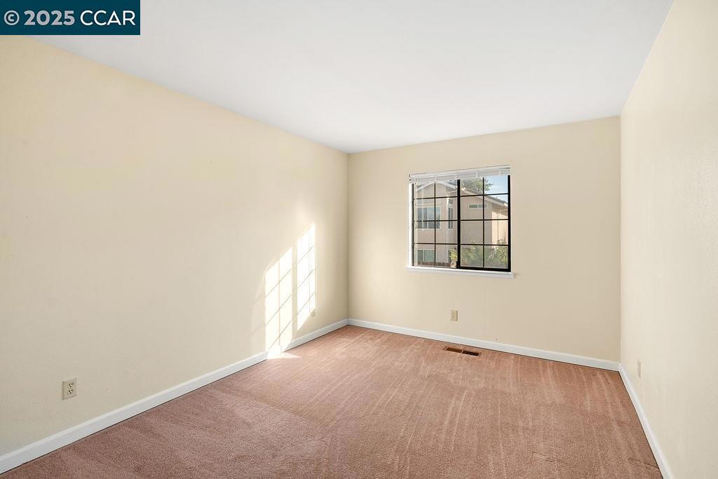 ALMOND RIDGE - Residential