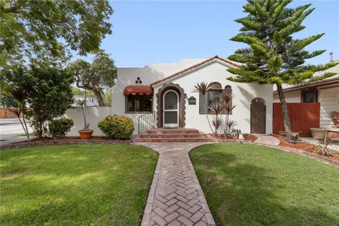 3601 Cerritos Ave, Long Beach, CA 90807 - MLS#: PW26211441