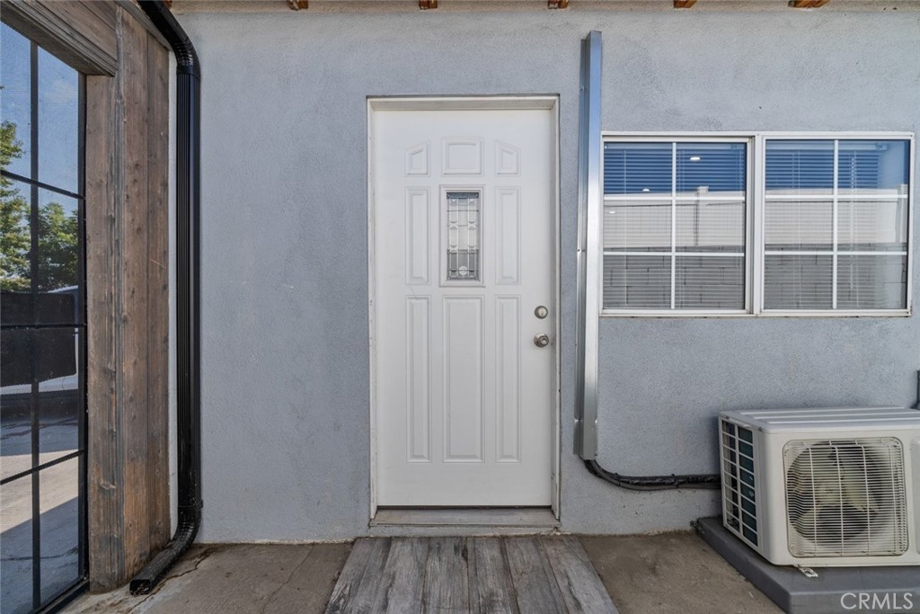 Welcome to 8447 Colbath Ave in the vibrant Panorama City! This newly built Accessory Dwelling Unit (ADU) features 1 bedroom and 1 bathroom within 460 sq. ft. of stylish living space. As you enter, you'll appreciate the spacious open floor plan that seamlessly connects the living room to the kitchen. The kitchen is equipped with ample cabinet storage, a gas stovetop, oven, refrigerator, and microwave, making it perfect for all your culinary needs. The primary bedroom includes an en-suite bathroom with a walk-in shower for added convenience. With a private entrance, this ADU offers both comfort and privacy. Conveniently located near the 170 and 5 freeways and surrounded by a variety of restaurants, this gem won’t last long! Contact us today to schedule a showing!