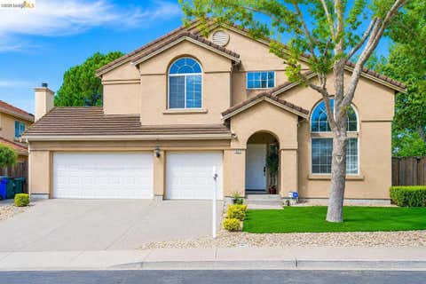 Photo of 1937 Paradise Peak Ct, Antioch, CA 94531 (MLS # 41145030)