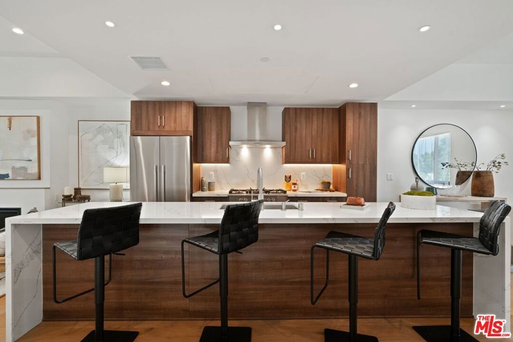 Photo of 12610 Venice Boulevard, Los Angeles, CA 90066 (MLS # 26684679)