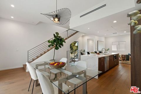 Photo of 12610 Venice Boulevard, Los Angeles, CA 90066 (MLS # 26684679)