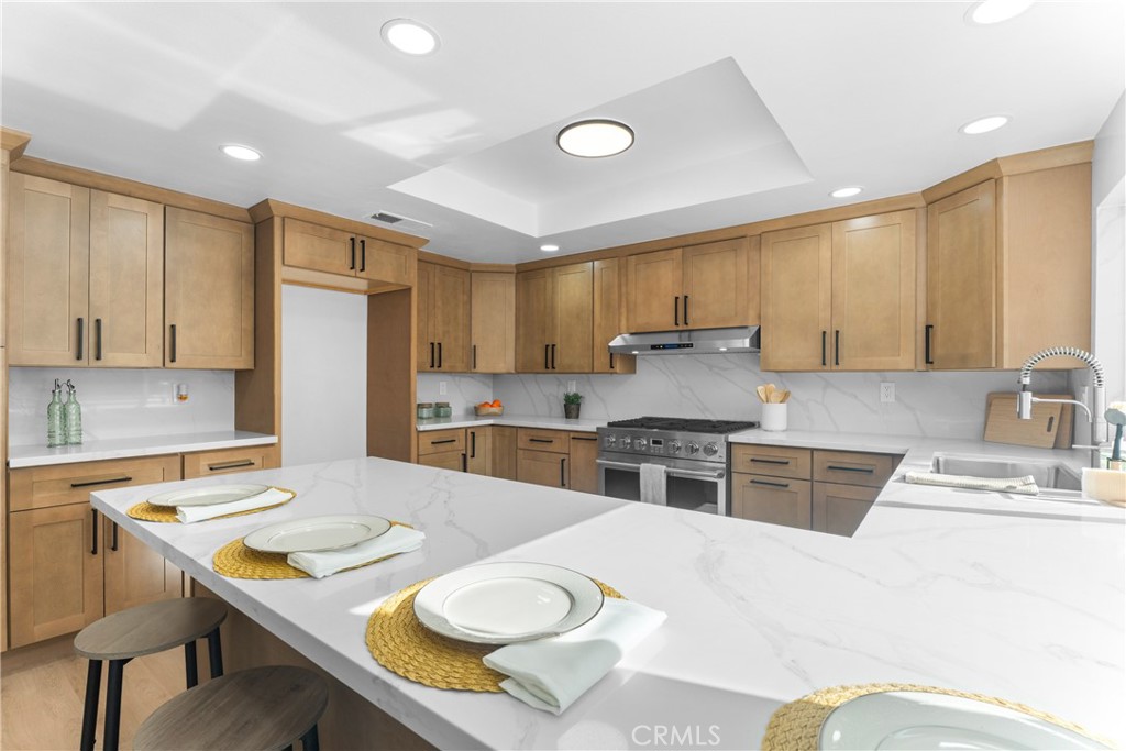 Lake Forest Keys (LK) - Residential