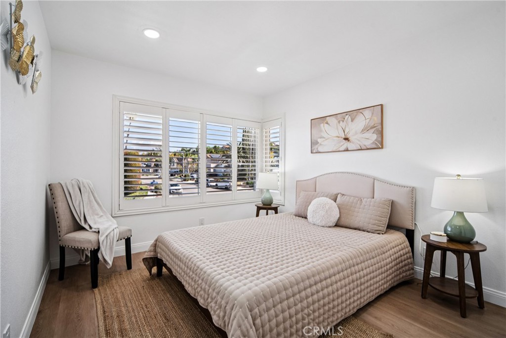 Lake Forest Keys (LK) - Residential